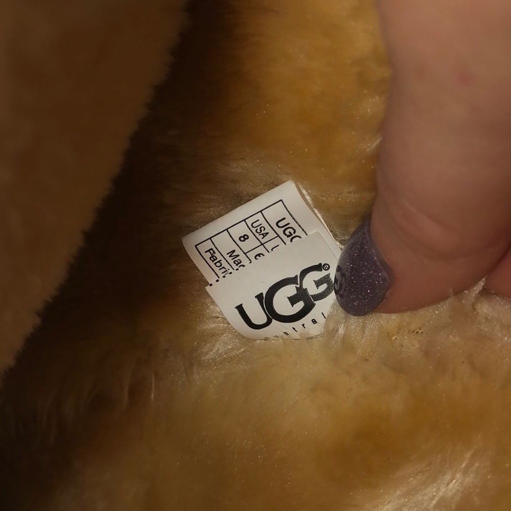 Bailey Button Triplet Uggs Boot - image 5